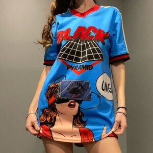 black pyramid jersey